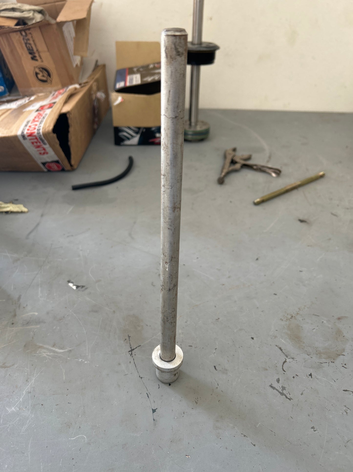 Mercury v8 lower unit tool