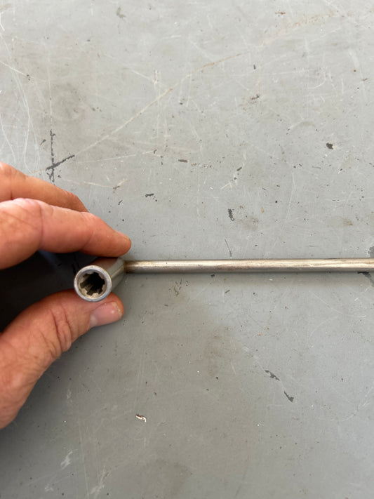 Mercury v8 lower unit tool