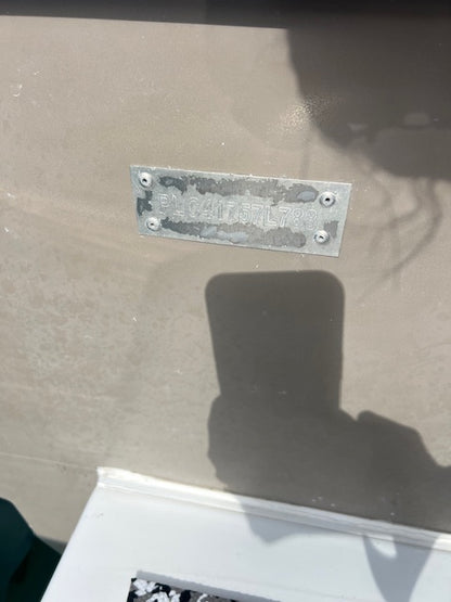 2023 Custom 21 Center Console