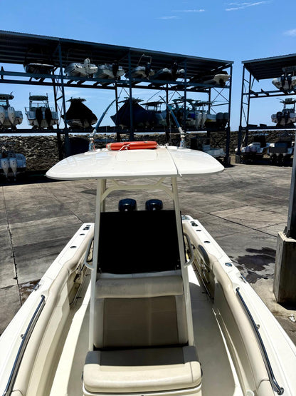 2013 Boston Whaler 230 Outrage