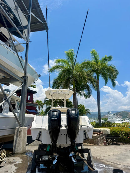 2013 Boston Whaler 230 Outrage