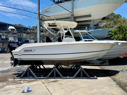 2013 Boston Whaler 230 Outrage