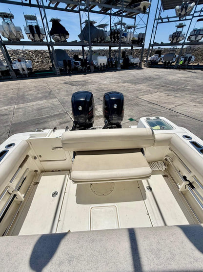 2013 Boston Whaler 230 Outrage