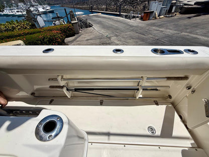 2013 Boston Whaler 230 Outrage